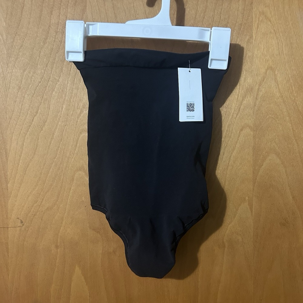 NWT Spanx sz‎ Small Black High Waist Thong Shaper 10418R